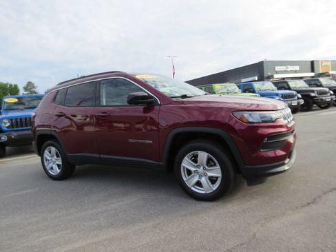 Certified 2022 Jeep Compass Latitude w/ Convenience Group AWD/4WD image 24