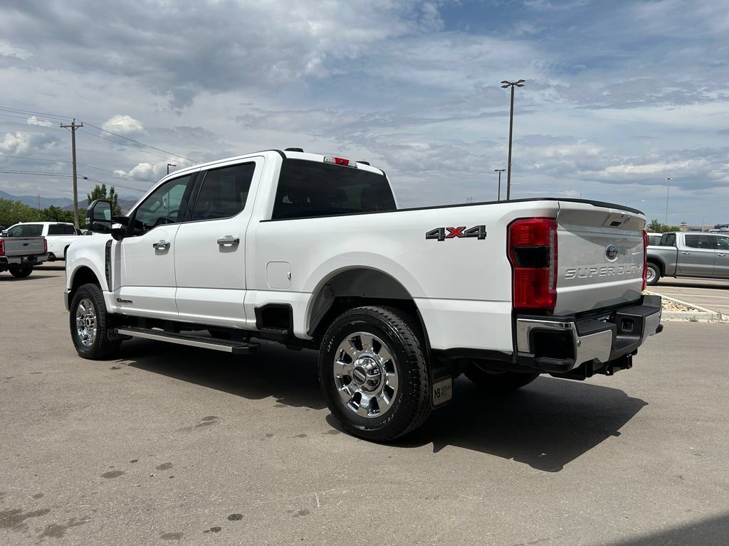 Used 2026 Ford F350 Lariat w/ Chrome Package AWD/4WD image 3