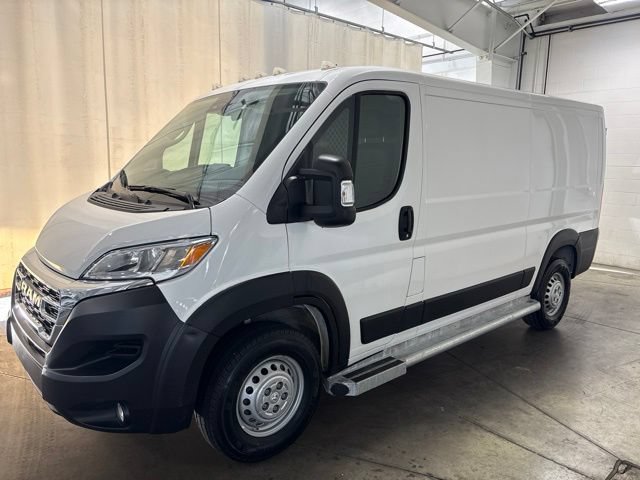Used 2025 RAM ProMaster 2500 w/ U-Haul Equipment Group FWD image 2