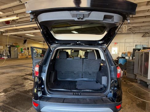Used 2018 Ford Escape SE AWD/4WD image 19