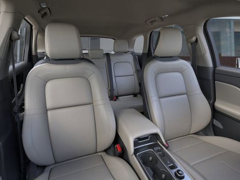 New 2025 Lincoln Corsair Reserve image 10