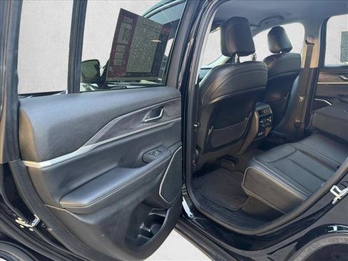 Used 2022 Jeep Grand Cherokee Limited RWD image 19
