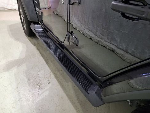 Used 2021 Jeep Wrangler Unlimited Sahara w/ Cold Weather Group image 48