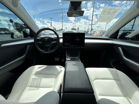 Used 2022 Tesla Model Y Performance AWD/4WD image 15