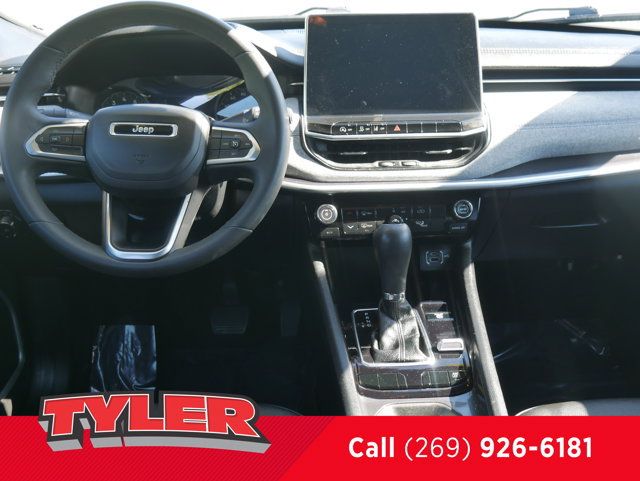 Used 2024 Jeep Compass Latitude AWD/4WD image 45