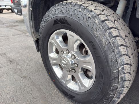 Used 2024 RAM 2500 Big Horn w/ Off Road Package image 9