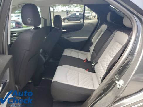 Used 2018 Chevrolet Equinox LT FWD image 11