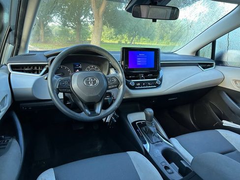 Used 2023 Toyota Corolla LE FWD image 13