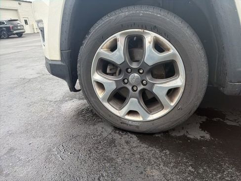 Used 2018 Jeep Compass Limited AWD/4WD image 14