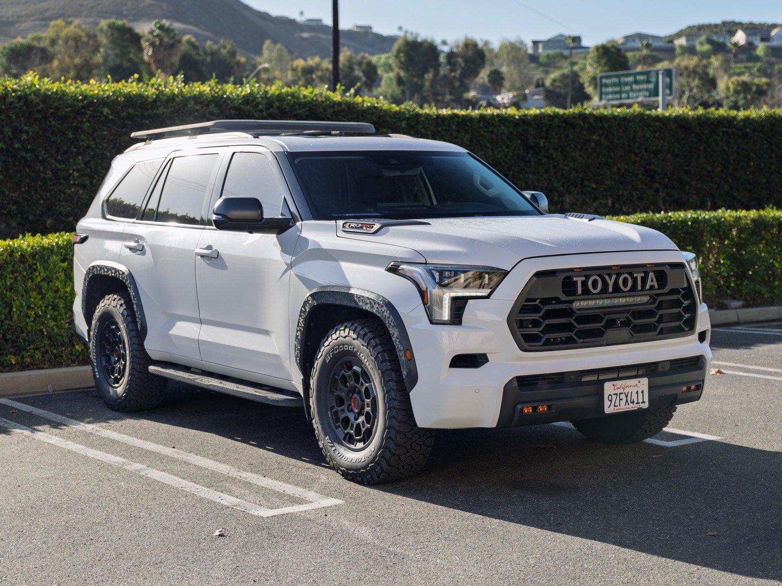 Used 2023 Toyota Sequoia TRD Pro AWD/4WD image 3
