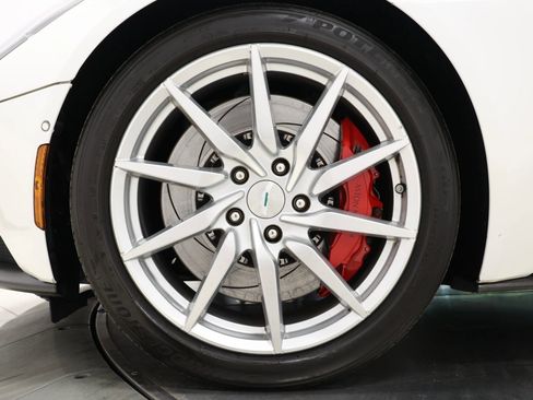 Used 2018 Aston Martin DB11 Coupe image 82