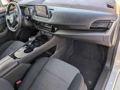 Used 2022 Nissan Rogue SV image 22