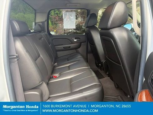 Used 2007 GMC Sierra 1500 SLT w/ SLE/SLT Trailering Package AWD/4WD image 29