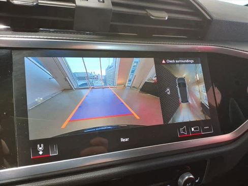 Certified 2025 Audi Q3 2.0T Premium Plus w/ Premium Plus Package image 11