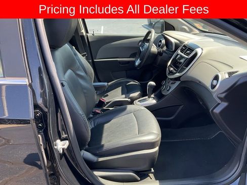 Used 2019 Chevrolet Sonic Premier FWD image 18