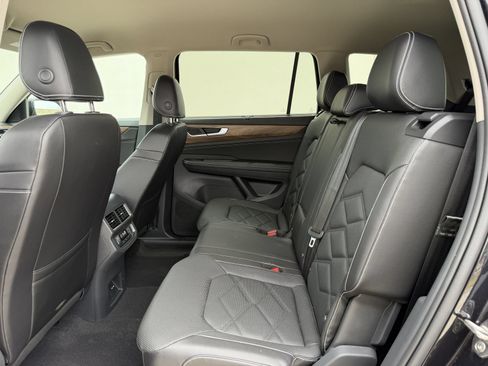 Used 2024 Volkswagen Atlas SE FWD image 27