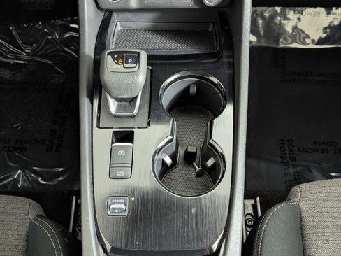 Used 2023 Nissan Rogue SV image 17