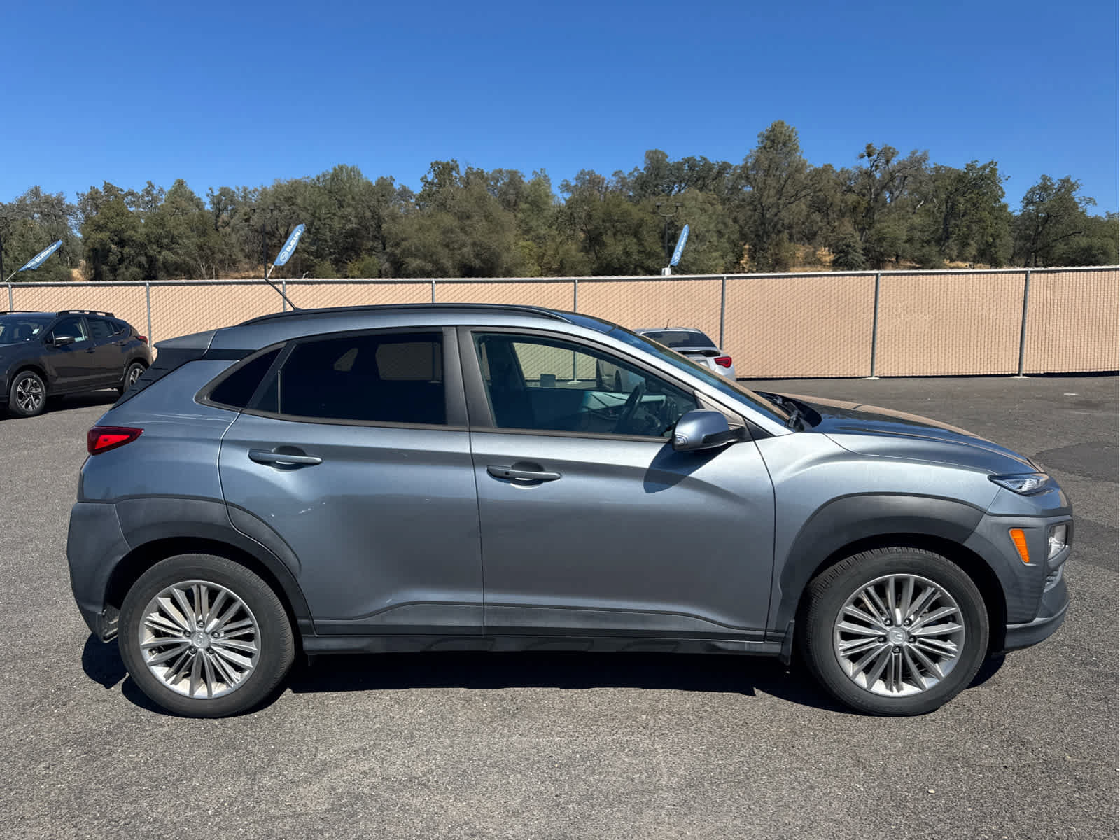 Used 2021 Hyundai Kona SEL w/ Cargo Package FWD image 4