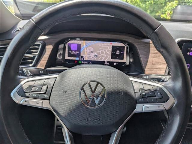 Certified 2025 Volkswagen Atlas SEL Premium R-Line AWD/4WD image 36