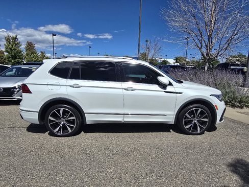 Used 2022 Volkswagen Tiguan SEL R-Line AWD/4WD image 18