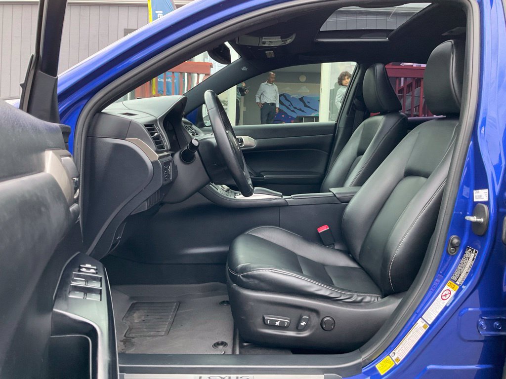 Used 2014 Lexus CT 200h w/ F Sport w/Nuluxe Interior FWD image 24
