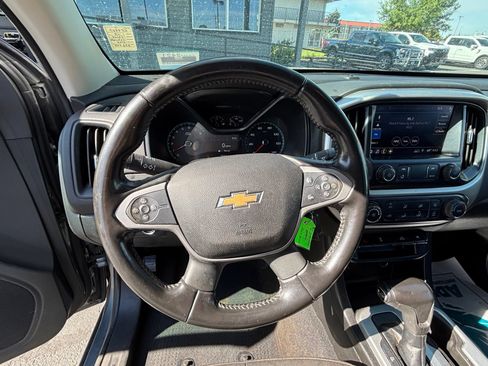 Used 2019 Chevrolet Colorado LT w/ LT Convenience Package AWD/4WD image 8