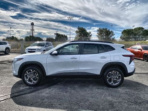 New 2026 Chevrolet Trax LT FWD image 11