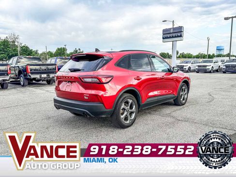 Used 2025 Ford Escape ST-Line AWD/4WD image 7