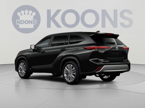 New 2026 Toyota Highlander Platinum AWD/4WD image 8