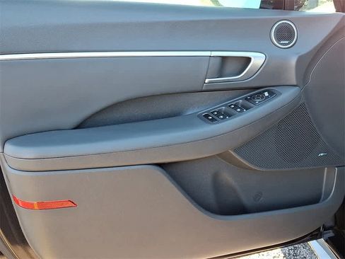 Used 2022 Hyundai Sonata SEL Plus w/ Cargo Package image 11