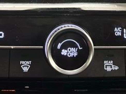 Used 2024 Honda Civic EX-L image 28