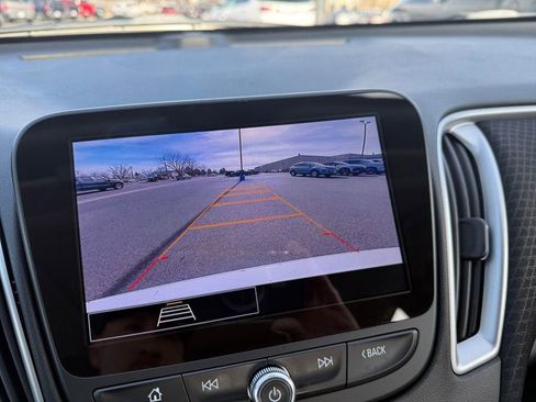 Used 2024 Chevrolet Malibu LT image 19