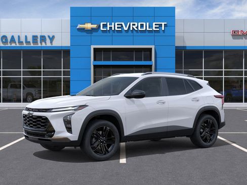 New 2026 Chevrolet Trax ACTIV w/ Driver Confidence Package image 2