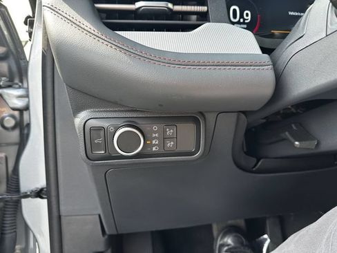 Certified 2025 Ford Explorer Active AWD/4WD image 30
