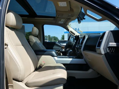 Used 2017 Ford F150 Lariat AWD/4WD image 13
