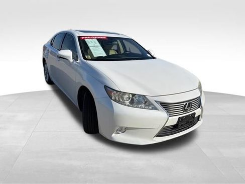 Used 2013 Lexus ES 350 w/ Premium Pkg FWD image 4