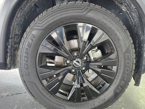 Used 2023 Nissan Rogue SV FWD image 61