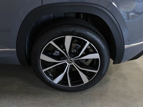 New 2026 Volkswagen Atlas Cross Sport SEL Premium R-Line AWD/4WD image 28