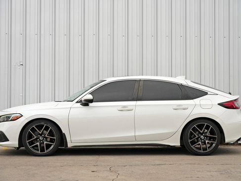 Used 2022 Honda Civic Sport Touring image 8