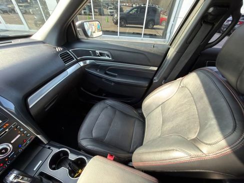 Used 2018 Ford Explorer Sport AWD/4WD image 22