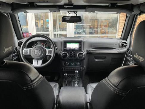 Used 2017 Jeep Wrangler Unlimited Sport image 29