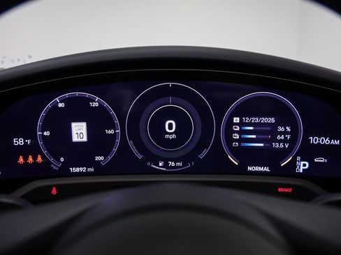 Certified 2023 Porsche Taycan image 33