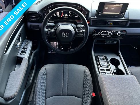 Used 2023 Honda Pilot Sport image 14