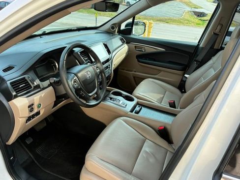 Used 2023 Honda Ridgeline RTL-E image 18