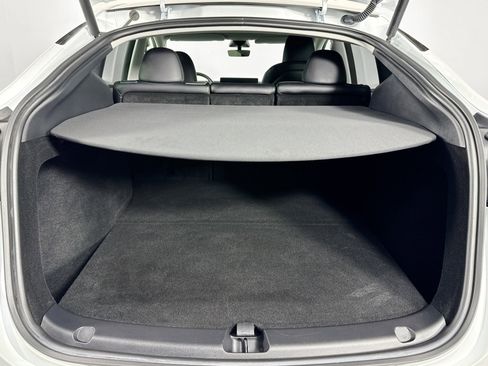 Used 2023 Tesla Model Y Long Range image 36