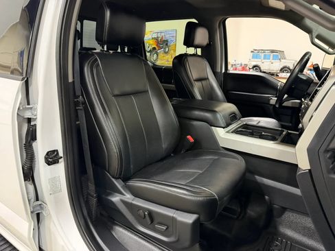Used 2020 Ford F350 4x4 Crew Cab DRW Super Duty image 41