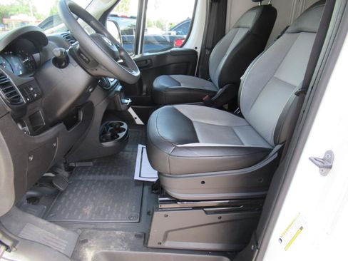 Used 2026 RAM ProMaster 2500 w/ Convenience Group FWD image 28