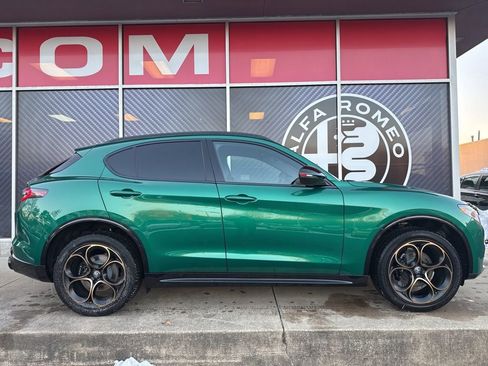 New 2025 Alfa Romeo Stelvio Sprint AWD/4WD image 2