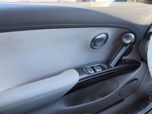 Used 2023 Genesis GV60 Advanced image 26