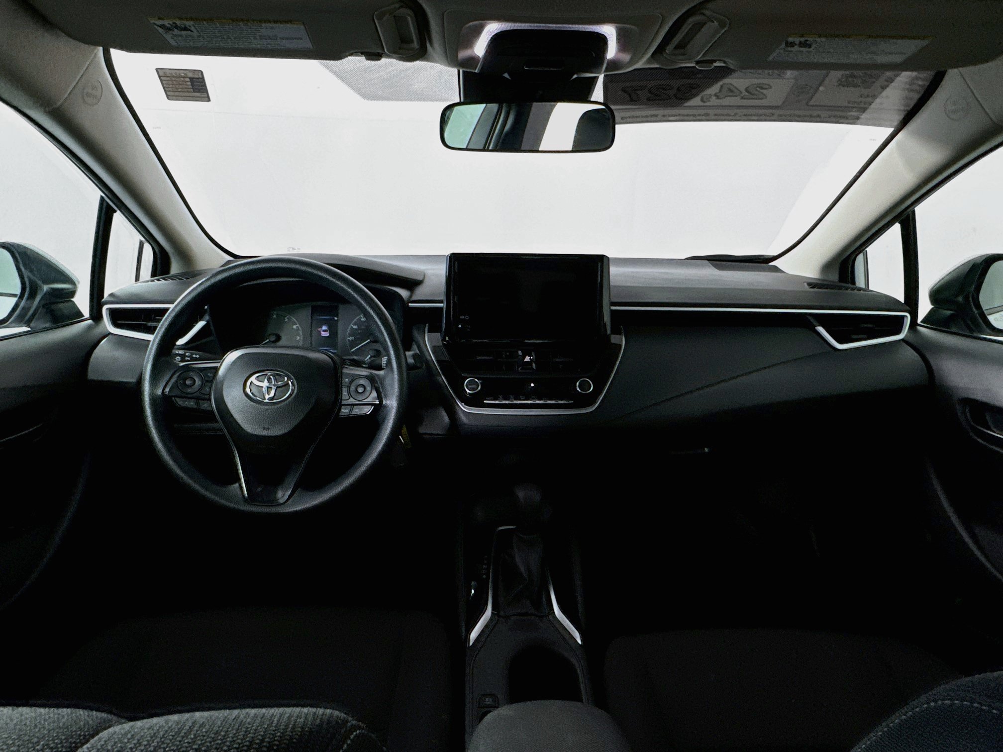 Certified 2025 Toyota Corolla LE FWD image 23